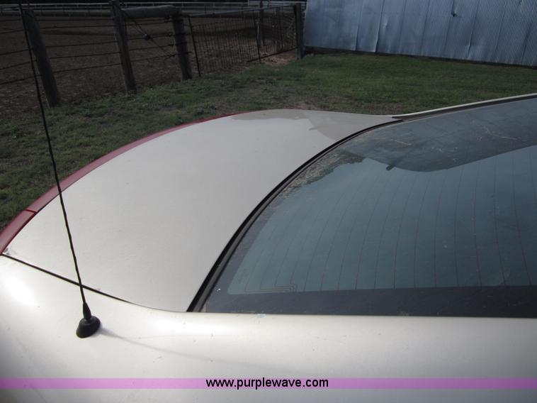 image for item A3884 2001 Dodge Intrepid SE
