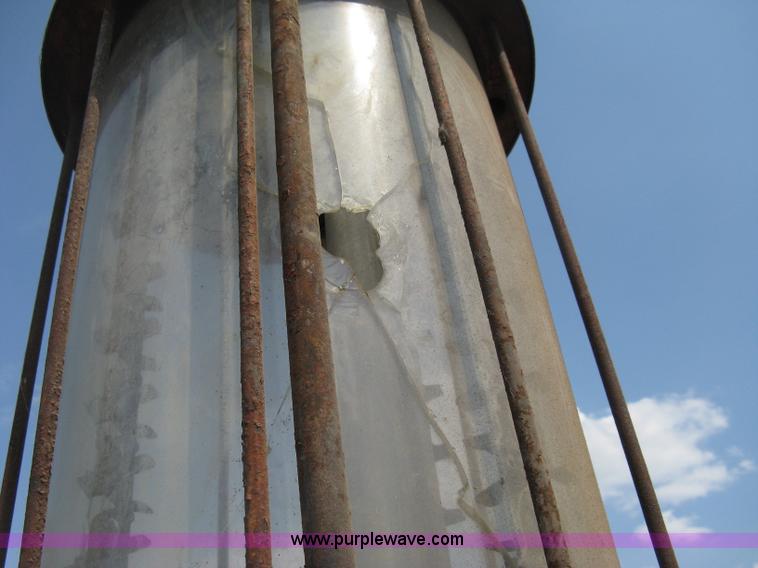 image for item A6486 Vintage gas pump