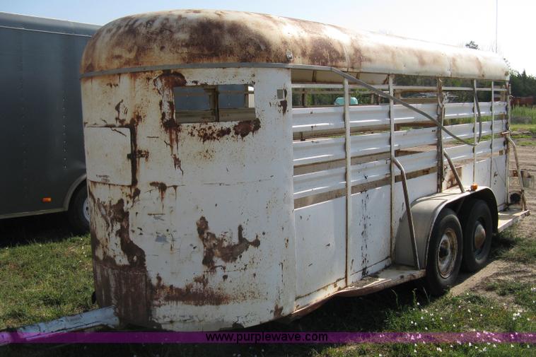 image for item A6492 1978 Hale tandem axle stock trailer