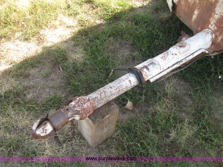 image for item A6492 1978 Hale tandem axle stock trailer