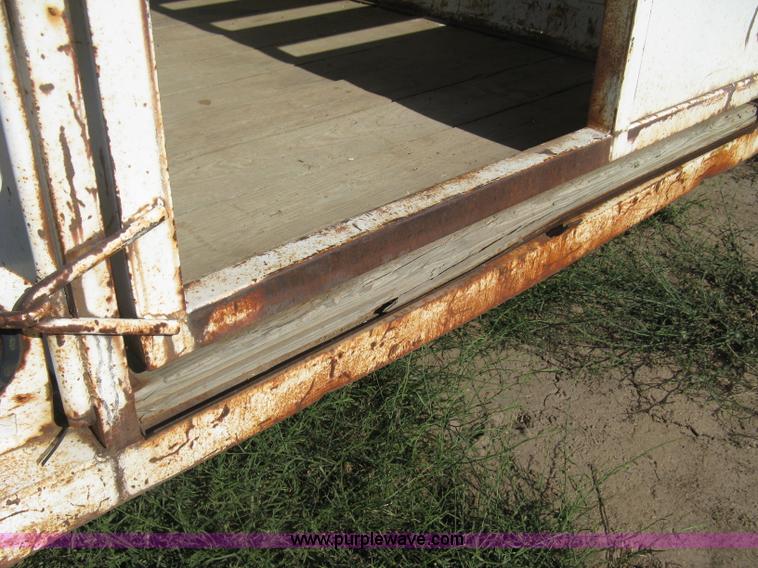image for item A6492 1978 Hale tandem axle stock trailer