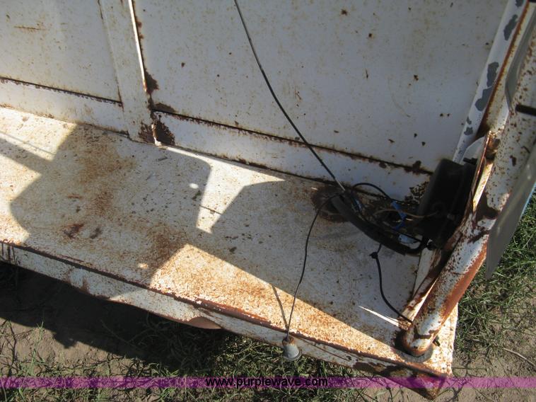 image for item A6492 1978 Hale tandem axle stock trailer