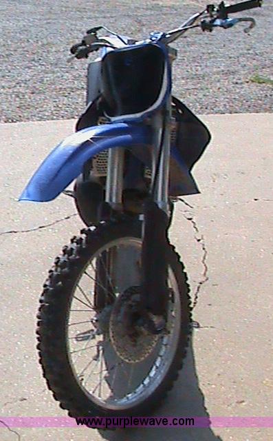 image for item B1274 1999 Yamaha YZ250 dirt bike