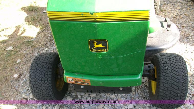 image for item B1432 John Deere STX38 lawn mower