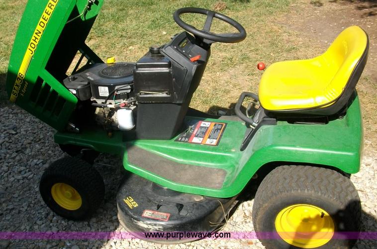image for item B1432 John Deere STX38 lawn mower