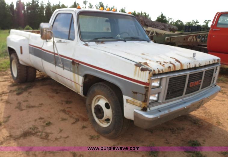 image for item B2437 1985 GMC C3500 pickup truck