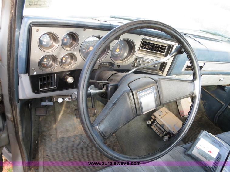 image for item B2437 1985 GMC C3500 pickup truck