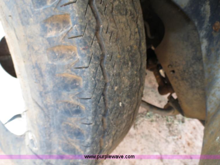 image for item B2437 1985 GMC C3500 pickup truck