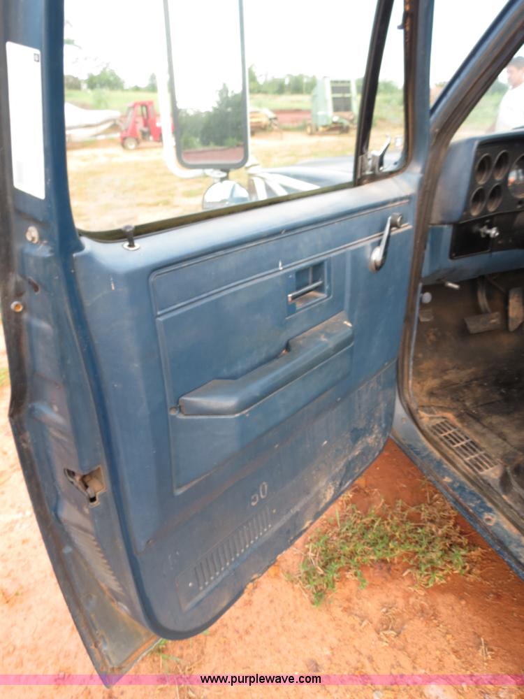 image for item B2438 1988 Chevrolet C3500 stake truck