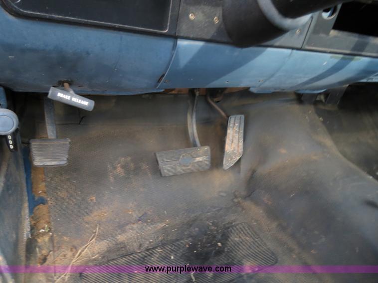 image for item B2438 1988 Chevrolet C3500 stake truck