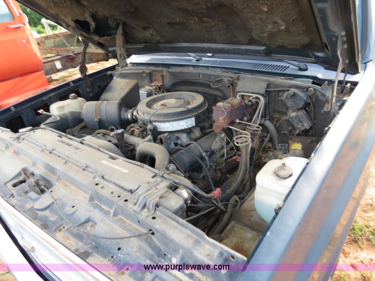 image for item B2438 1988 Chevrolet C3500 stake truck