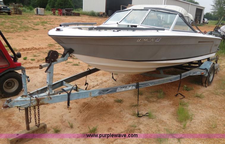 image for item B2451 1987 Invader 18'8" boat