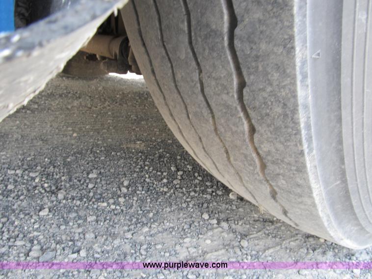 image for item B2756 1994 TMC T70606 transit bus