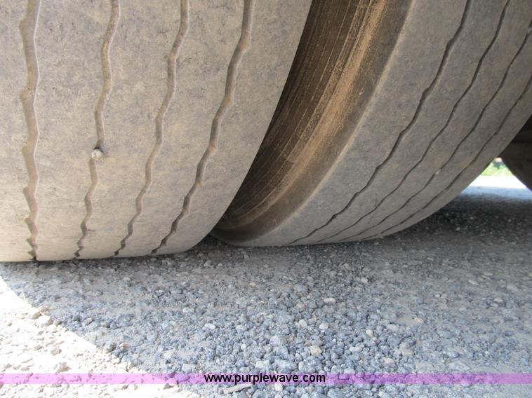 image for item B2756 1994 TMC T70606 transit bus