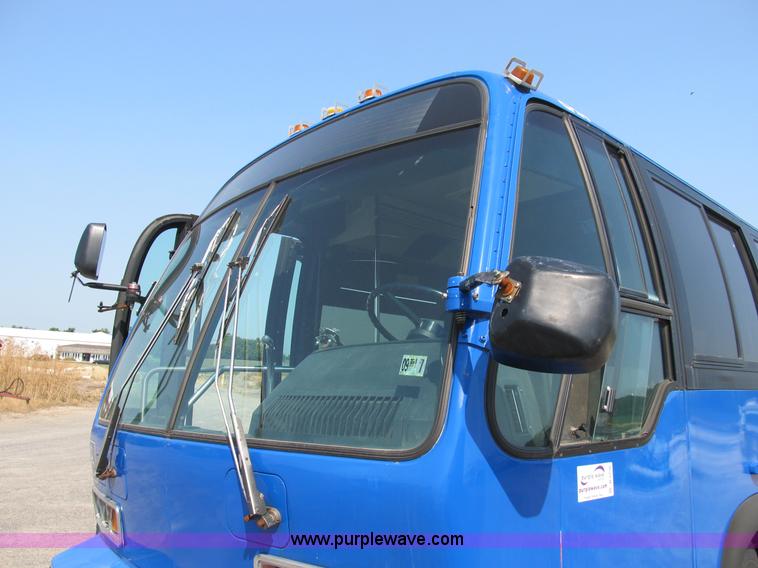 image for item B2756 1994 TMC T70606 transit bus