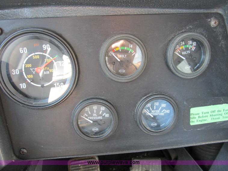 image for item B2756 1994 TMC T70606 transit bus