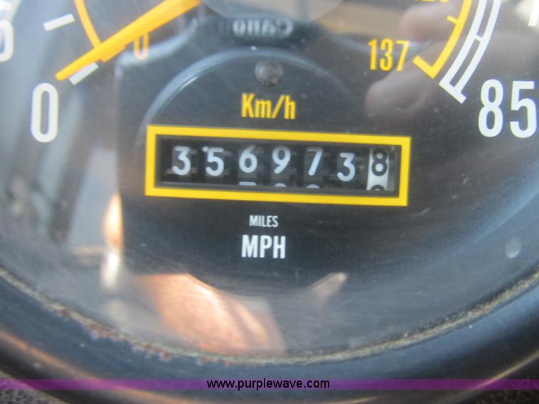 image for item B2756 1994 TMC T70606 transit bus