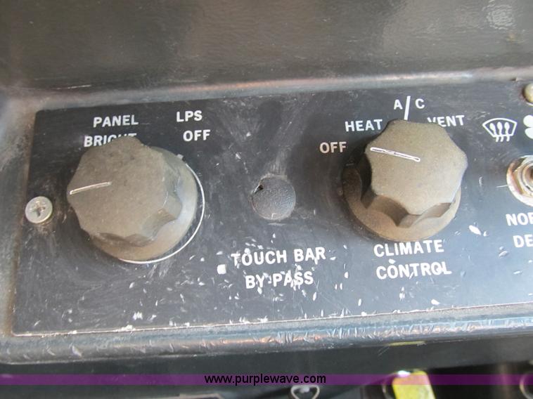 image for item B2756 1994 TMC T70606 transit bus