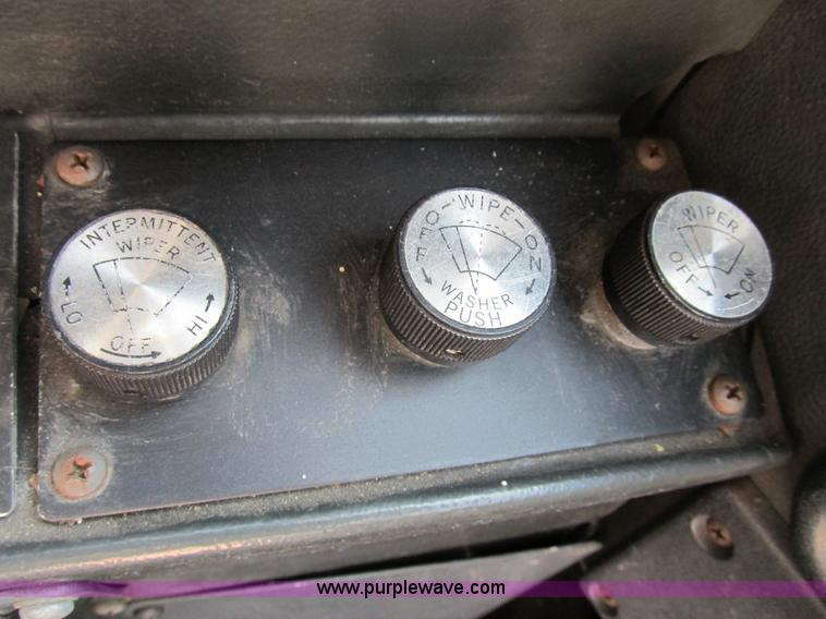 image for item B2756 1994 TMC T70606 transit bus