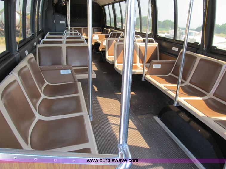 image for item B2756 1994 TMC T70606 transit bus