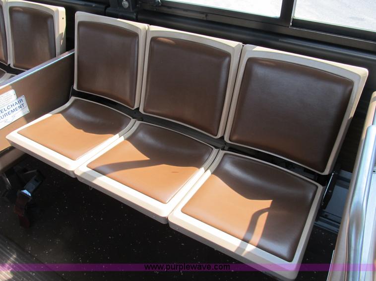 image for item B2756 1994 TMC T70606 transit bus