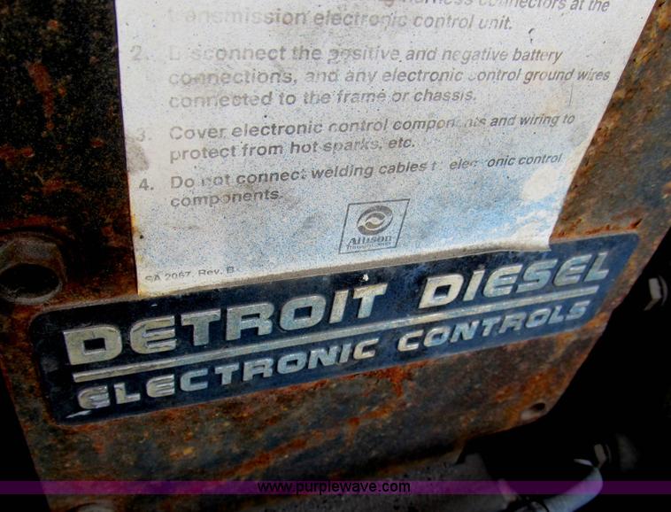 image for item B2756 1994 TMC T70606 transit bus