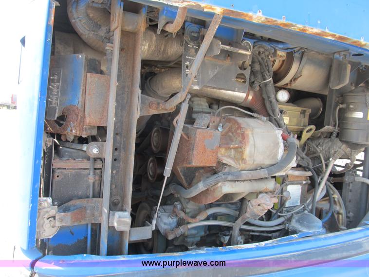 image for item B2756 1994 TMC T70606 transit bus