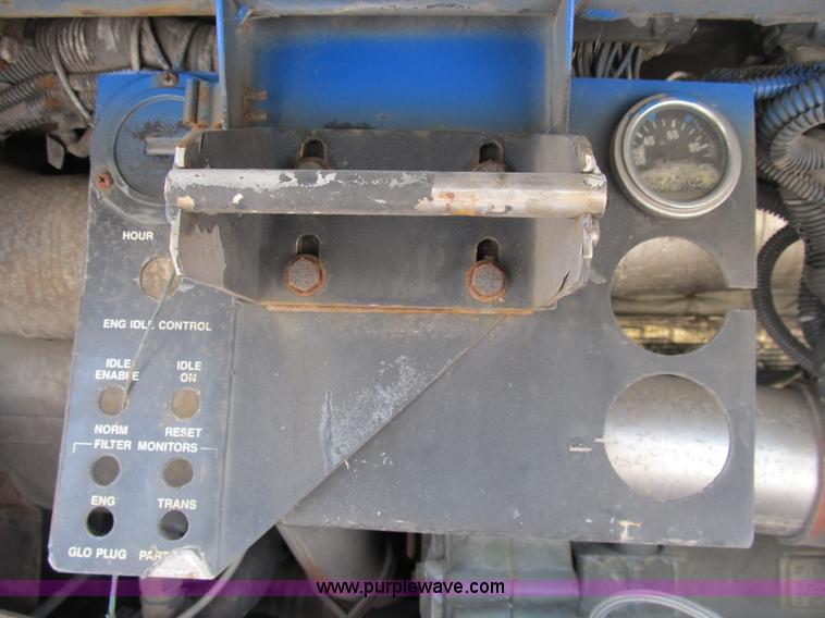 image for item B2756 1994 TMC T70606 transit bus