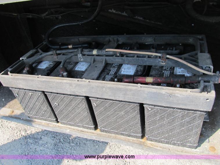 image for item B2756 1994 TMC T70606 transit bus