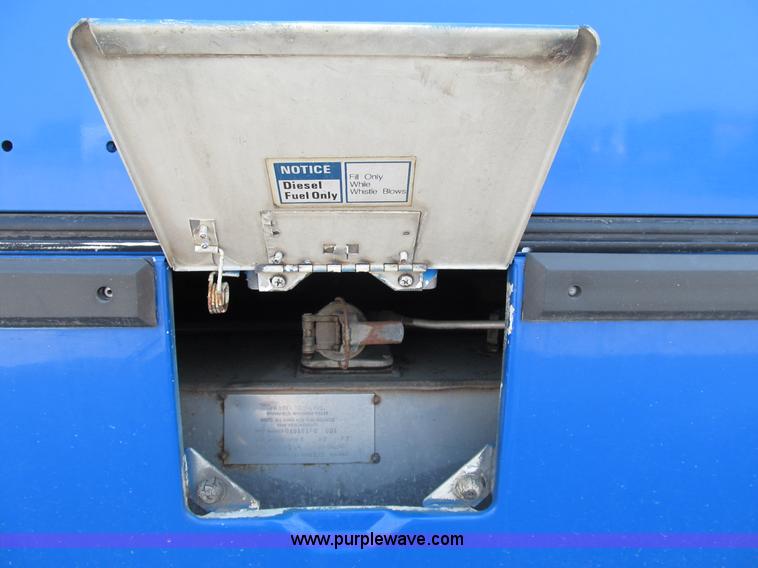 image for item B2756 1994 TMC T70606 transit bus