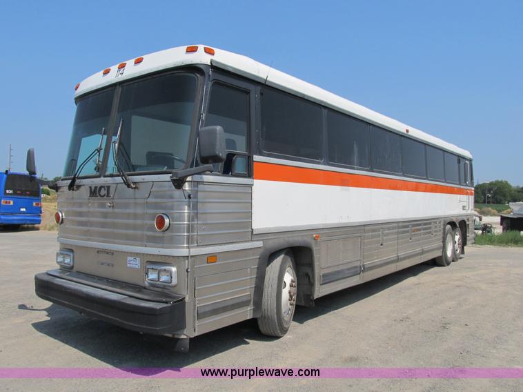 image for item B2757 1997 MCI MC-12 coach bus