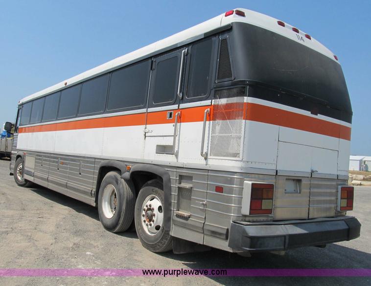 image for item B2757 1997 MCI MC-12 coach bus