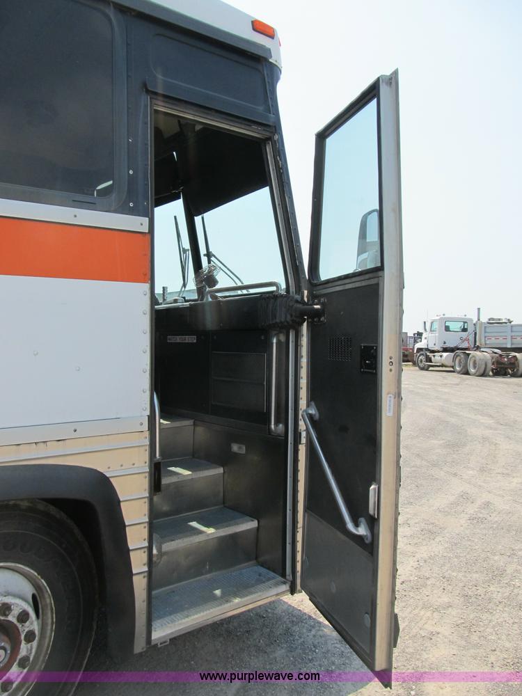 image for item B2757 1997 MCI MC-12 coach bus