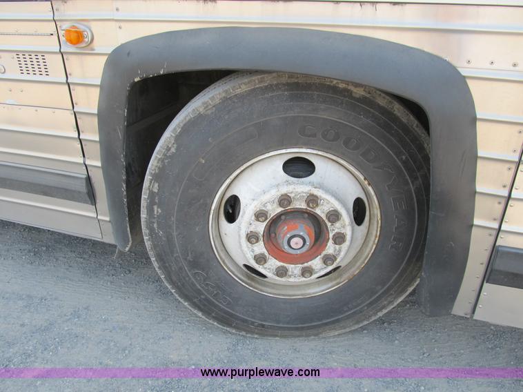 image for item B2757 1997 MCI MC-12 coach bus