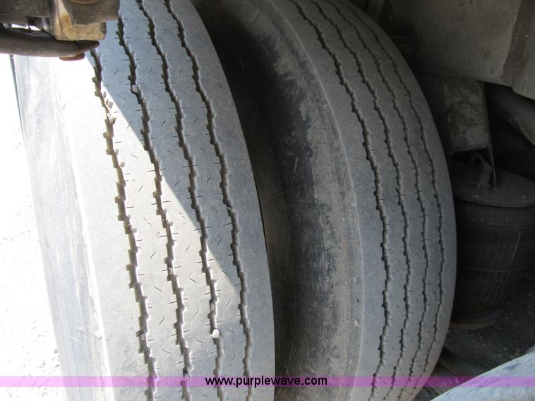 image for item B2757 1997 MCI MC-12 coach bus