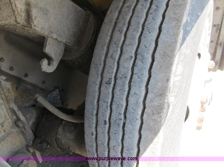 image for item B2757 1997 MCI MC-12 coach bus