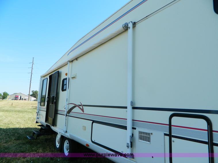 image for item B3804 1996 Dutchmen Signature LTD 33' fifth wheel camper