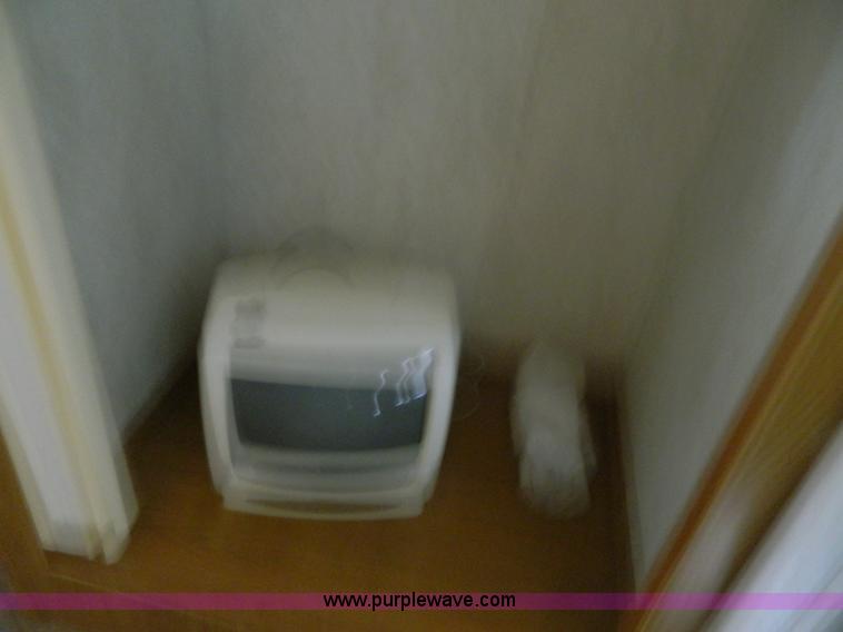 image for item B3804 1996 Dutchmen Signature LTD 33' fifth wheel camper