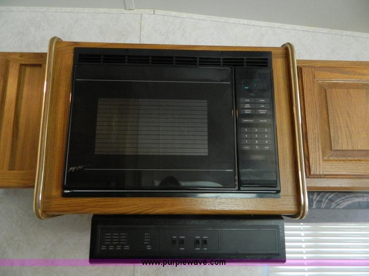 image for item B3804 1996 Dutchmen Signature LTD 33' fifth wheel camper