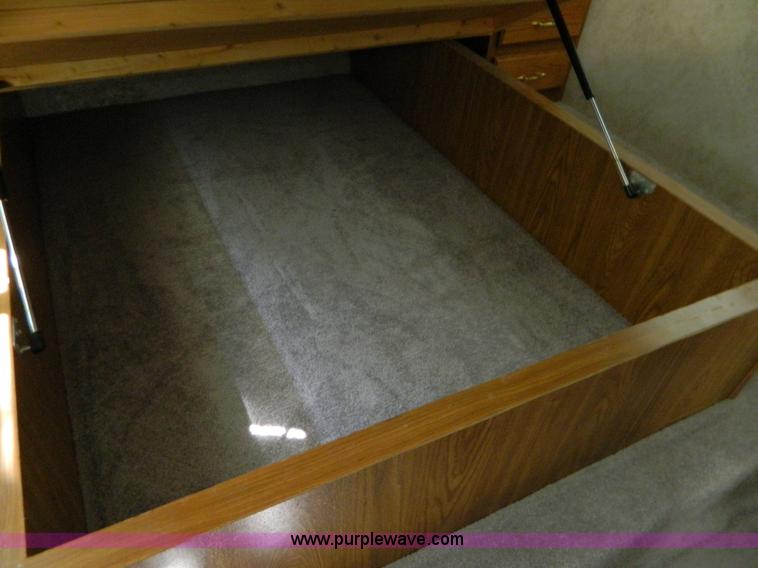 image for item B3804 1996 Dutchmen Signature LTD 33' fifth wheel camper