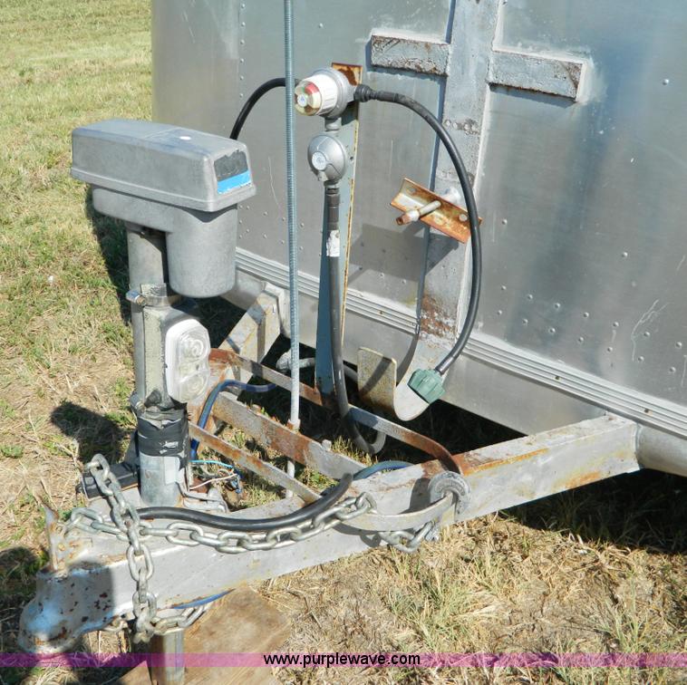 image for item B3805 1966 Airstream Globe Trotter 20' camper