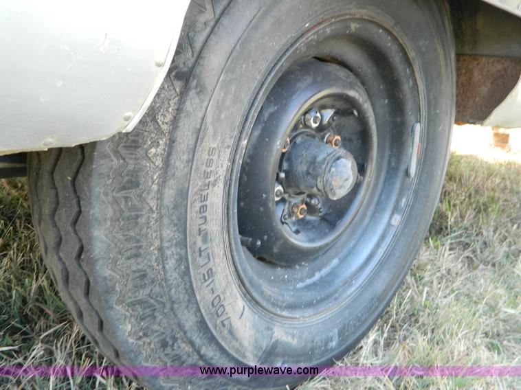 image for item B3805 1966 Airstream Globe Trotter 20' camper