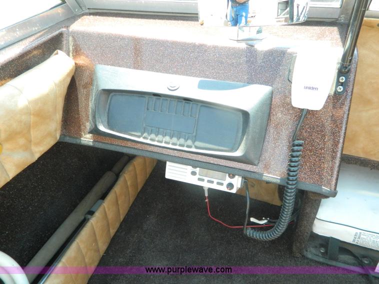 image for item B3807 1984 Speedliner 16' fiberglass tri-hull boat