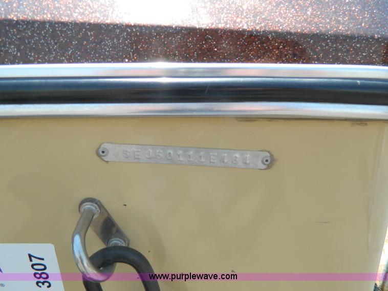 image for item B3807 1984 Speedliner 16' fiberglass tri-hull boat