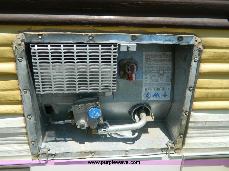 image for item B3808 1976 El Dorado 21' RV motor home