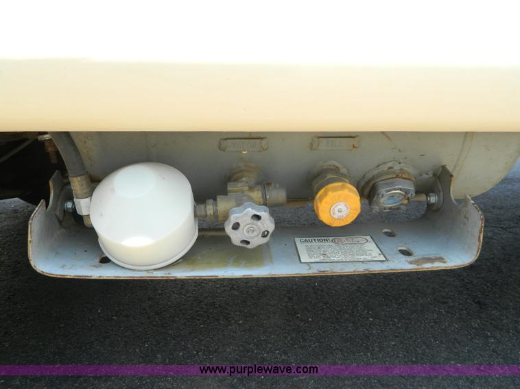 image for item B3808 1976 El Dorado 21' RV motor home