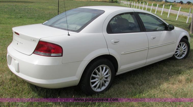image for item C2273 2003 Chrysler Sebring LXi