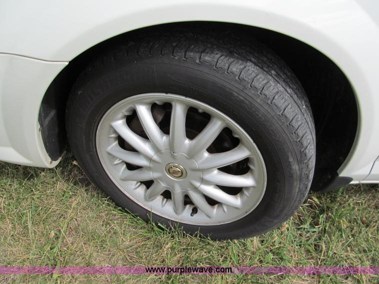 image for item C2273 2003 Chrysler Sebring LXi