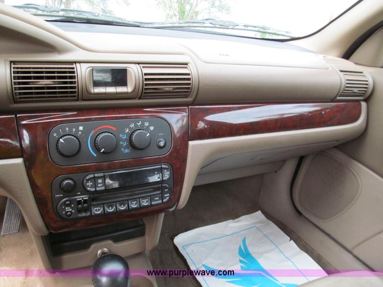 image for item C2273 2003 Chrysler Sebring LXi