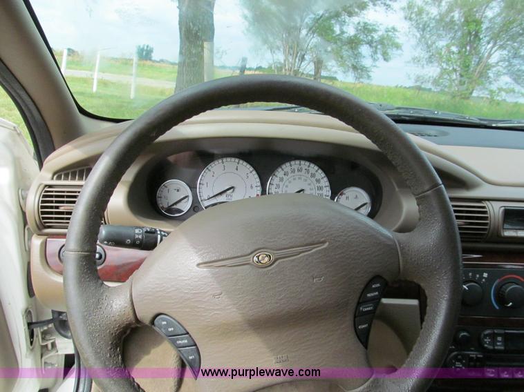 image for item C2273 2003 Chrysler Sebring LXi